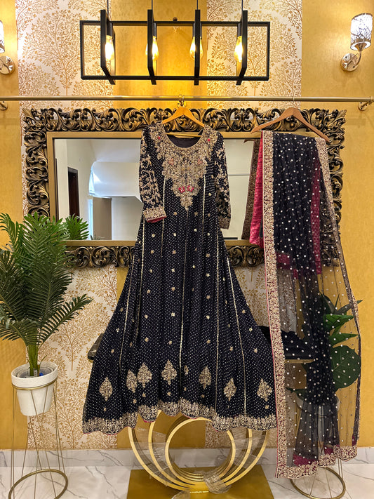Festive Chic-Style Statement By Fatima