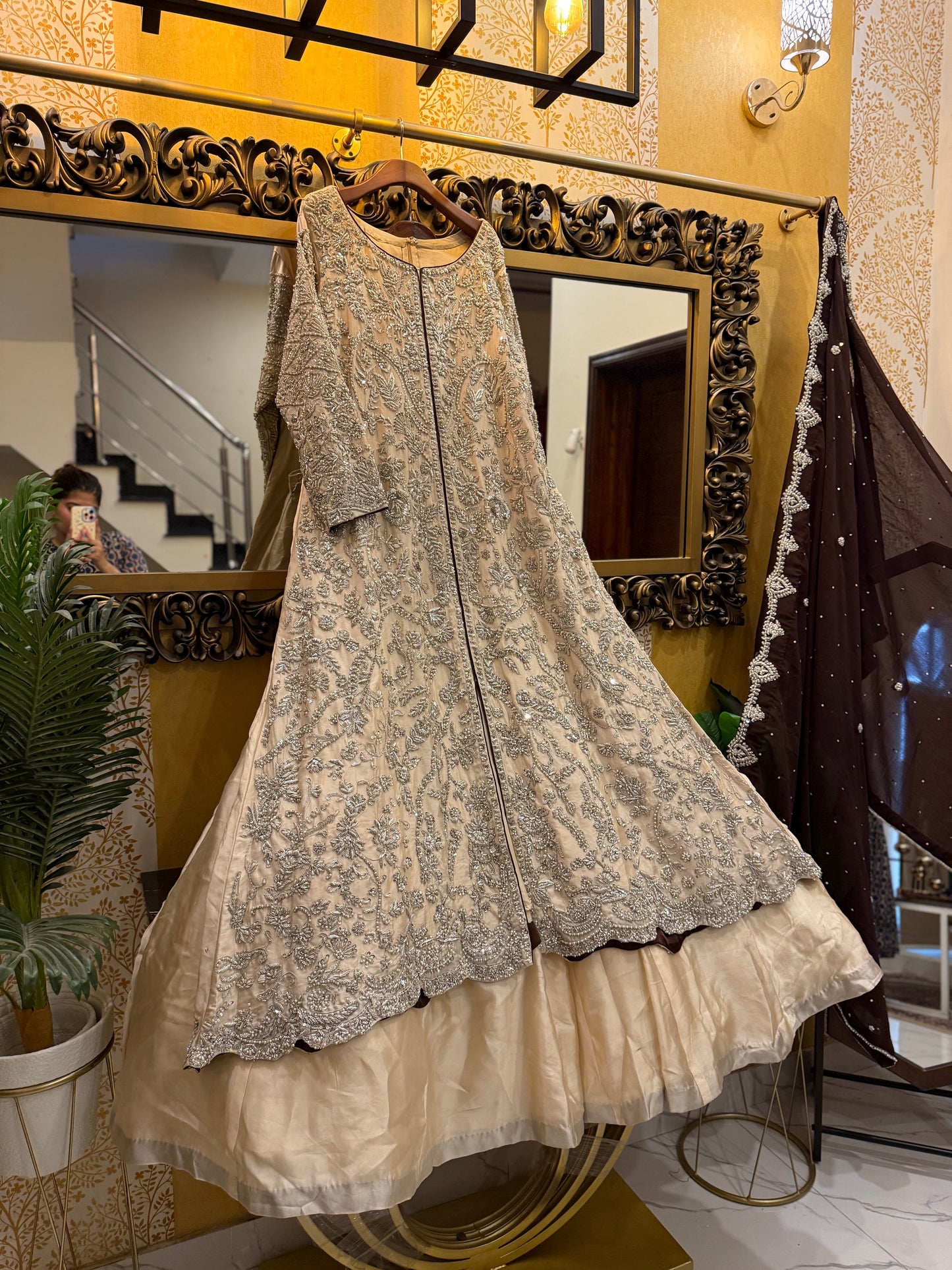 Golden Aura-Style Statement By Fatima