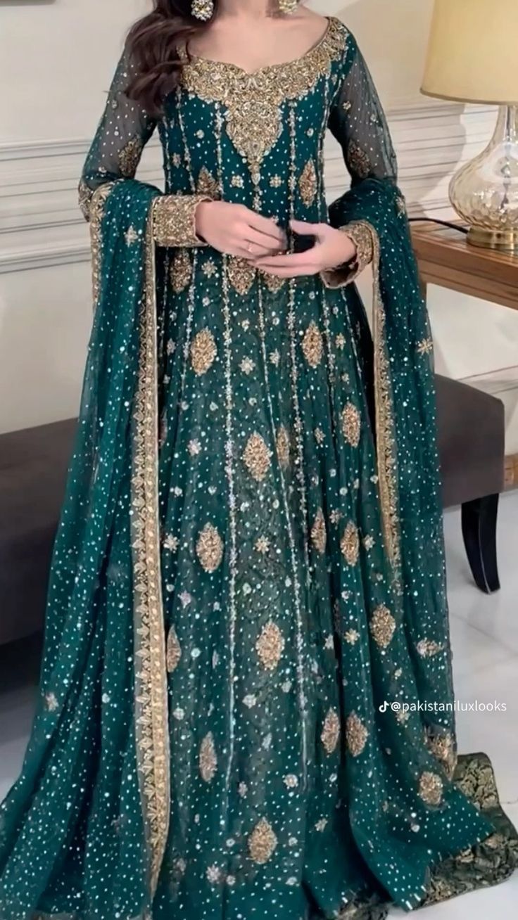 Shimmer Babe – Style Statement by Fatima