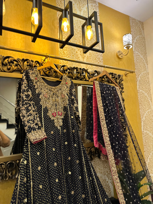 Festive Chic-Style Statement By Fatima